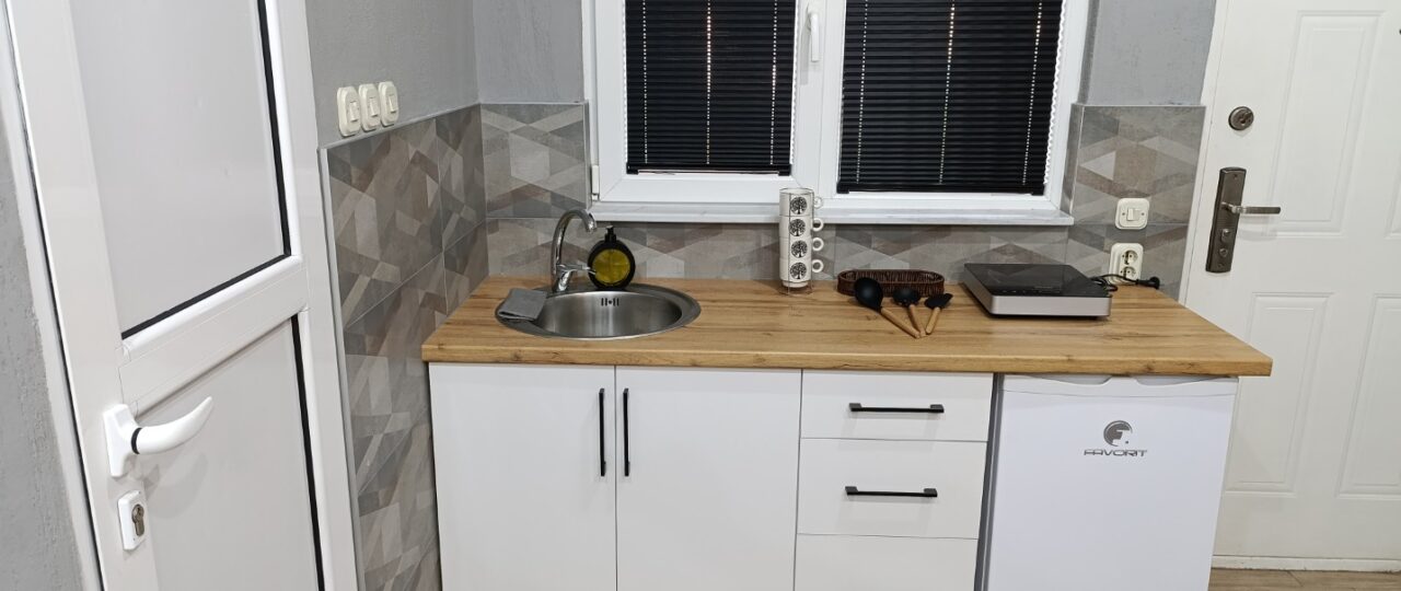 https://sekulovskirentals.com/wp-content/uploads/2025/07/IMG_20250706_180033-1280x540.jpg