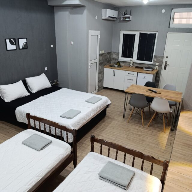 https://sekulovskirentals.com/wp-content/uploads/2025/07/IMG_20250706_181420-640x640.jpg